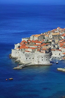Images Dated 20th April 2009: Dubrovnik on the shores of Adriatic Sea, Croatia