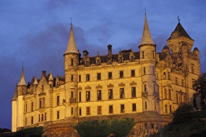 Images Dated 13th December 2004: Dunrobin Castle, Scotland