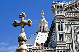 The Duomo (Cathedral) with snow during winter time, Firenze, Tuscany, Italy, UNESCO