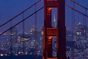 Images Dated 11th February 2007: A dusk view of San Francisco with the Transamerica building through the Golden Gate Bridge