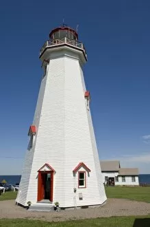 Images Dated 6th August 2007: East Point Lighthouse, Prince Edward Island, Canada