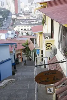 Images Dated 13th July 2007: Ecuador, Guayaquil. An ice cream shop is one of the many buseinesses that tourists