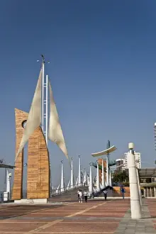 Images Dated 13th July 2007: Ecuador, Guayaquil. The Malecon has many different features such as this sail design