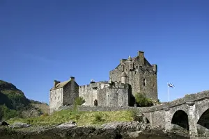 Images Dated 10th May 2006: Eilean Donan Castle, Scotland. The famous Eilean Donan Castle