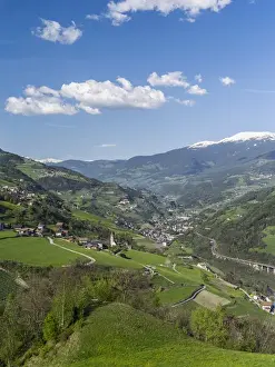 Traffic Prints: Eisack valley near Klausen, view towards Klausen and the brenner pass (brennero). Europe