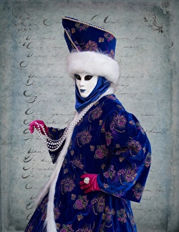 Images Dated 2nd December 2013: Elaborate costume for Carnival Venice Italy