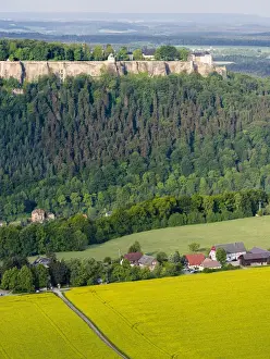 Images Dated 25th May 2015: Elbe Sandstone Mountains (Elbsandsteingebirge) in the Saxon Switzerland NP (Saechsische
