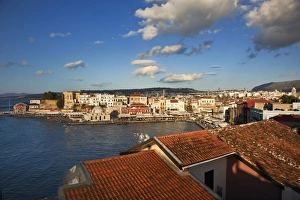 Images Dated 18th May 2010: Elevated view of Chania, Crete, Greece