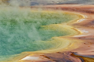 Elevated view of Grand Prismatic Spring and patterns in bacterial mat, Midway Geyser Basin