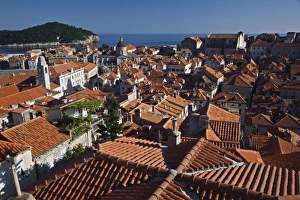 Images Dated 12th May 2007: Elevated view of Old Town Dubrovnik, Croatia a UNESCO World Heritage Site