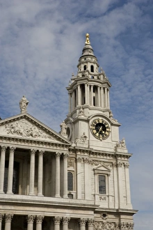 Images Dated 24th May 2005: England, London. St. Pauls Cathedral