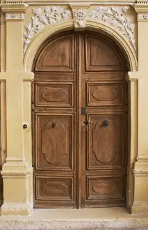 Entry Prints: The entrance door to the church where you can find the tomb grave of the monk Dom Pierre Perignon