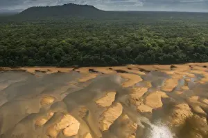 Images Dated 6th December 2015: Essequibo River Iwokrama Rurununi GUYANA South America Longest river in Guyana
