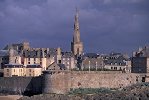 Ille Et Vilaine Prints: EU, France, Brittany, Ille-et-Vilaine, St. Malo. Town view from Ile Du Grande Be
