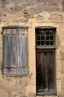Closed Prints: EU, France, Burgundy, Yonne, Architectural detail