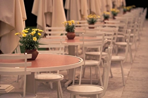 Cafe Tables and Chairs Gallery: EU, France, Loire