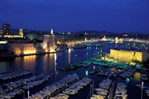 Images Dated 31st May 2005: EU, France, Provence, Bouches-du-Rhone, Marseille. Vieux Port, evening
