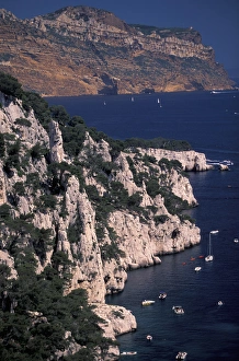 EU, France, Provence, Bouches-du-Rhone, Cassis. Calanque d En-Vau. View towards