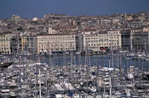 Images Dated 31st May 2005: EU, France, Provence, Bouches-du-Rhone, Marseille, Vieux Port in daytime