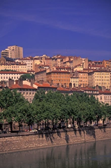 EU, France, Rhone Valley, Vallee du Rhone, Lyon. Croix Rousse District, Rhone River