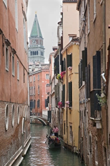 Images Dated 11th May 2010: Euorpe; Italy; Venice; Gondoliers In back Canal of Venice