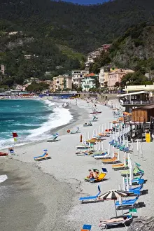Images Dated 25th May 2010: Europ; Italy; Cinque Terre; Monterosso; Vacationers enjoing the Beach at Monterosso
