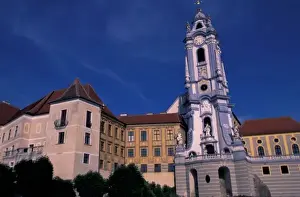 Europe, Austria, Durnstein, Hotel Schloss Durnstein, castle hotel, along the Danube river