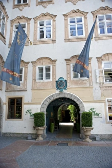 Images Dated 28th April 2009: Europe, Austria, Salzburg Stadt, Salzburg, Residenzplatz, St. Peters restaurant