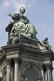 Images Dated 1st May 2009: Europe, Austria, Vienna, sculpture of Maria Theresa, Natural History Museum