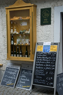 Europe, Austria, Wachau Valley, Lower Austria, Durnstein, outside of wine shop