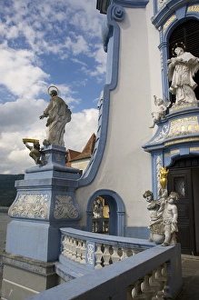 Europe, Austria, Wachau Valley, Lower Austria, Durnstein, abbey, statues
