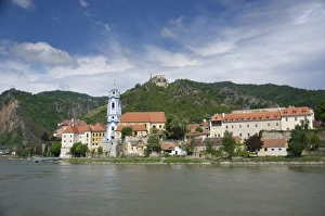 Europe, Austria, Wachau Valley, Lower Austria, Durnstein, abbey, castle, Danube River