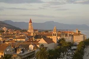 Europe, Croatia, Dalmatia, Trogir, a UNESCO World Heritage site. Red tile roofs