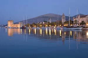 Images Dated 28th September 2006: Europe, Croatia, Dalmatia, Trogir, a UNESCO World Heritage site. Boats, historic stone buildings