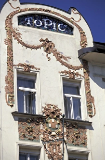 Images Dated 28th January 2004: Europe, Czech Republic, Cent. Bohemia, Prague (Praha) Nove Mesto: Narodni Trida Street
