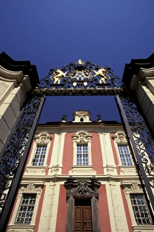 Images Dated 28th January 2004: Europe, Czech Republic, Cent. Bohemia, Prague (Praha) Nove Mesto: Vila Amerika
