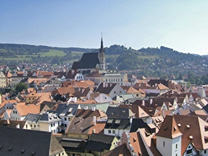 Images Dated 13th September 2006: Europe, Czech Republic, Cesky Krumlov. The view of Cesky Krumlov and the surrounding