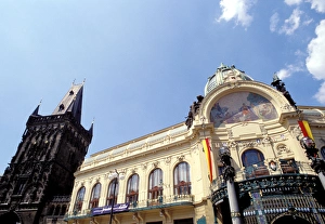 Images Dated 10th April 2006: Europe, Czech Republic, Prague. Municipal House and Powder Tower