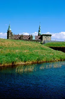 Images Dated 24th October 2006: Europe, Denmark, Helsingor (aka Elsinore), Kronborg Slot. Literary site made famous