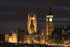 Europe, ENGLAND, London: Houses of Parliament / Evening