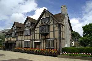 Images Dated 14th September 2007: Europe, England, Midlands, Warwickshire, Stratford-upon-Avon. Shakespears Birthplace