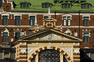 Images Dated 19th August 2006: Europe, Finland, Helsinki. Exterior of an indoor mart, Market Hall. Credit as: Nancy