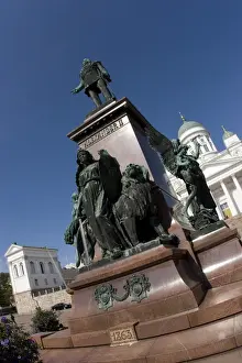 Images Dated 19th August 2006: Europe, Finland, Helsinki. Senate Square with statue of Emperor Alexander II