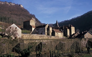 Europe, France, Jura, Baume les Messieurs. Village view