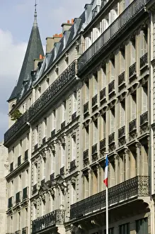Images Dated 13th March 2005: Europe, France, Paris, Left Bank: Buildings along Boulevard St-Michel