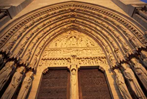 Images Dated 28th July 2004: Europe, France, Paris. Notre Dame Cathedral, Door of Sainte Anne