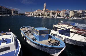 Images Dated 27th September 2005: Europe, France, Sete, fishing boats and canals
