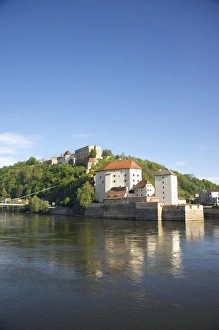 Images Dated 27th April 2009: Europe, Germany, Bavaria, Passau, Oberhaus Fortress and Niederhaus Fortress along