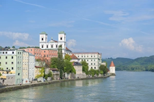 Promenade Prints: Europe, Germany, Bavaria, Passau, Danube River