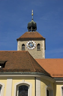 Images Dated 25th April 2009: Europe, Germany, Bavaria, Regensburg, clock tower and German architecture